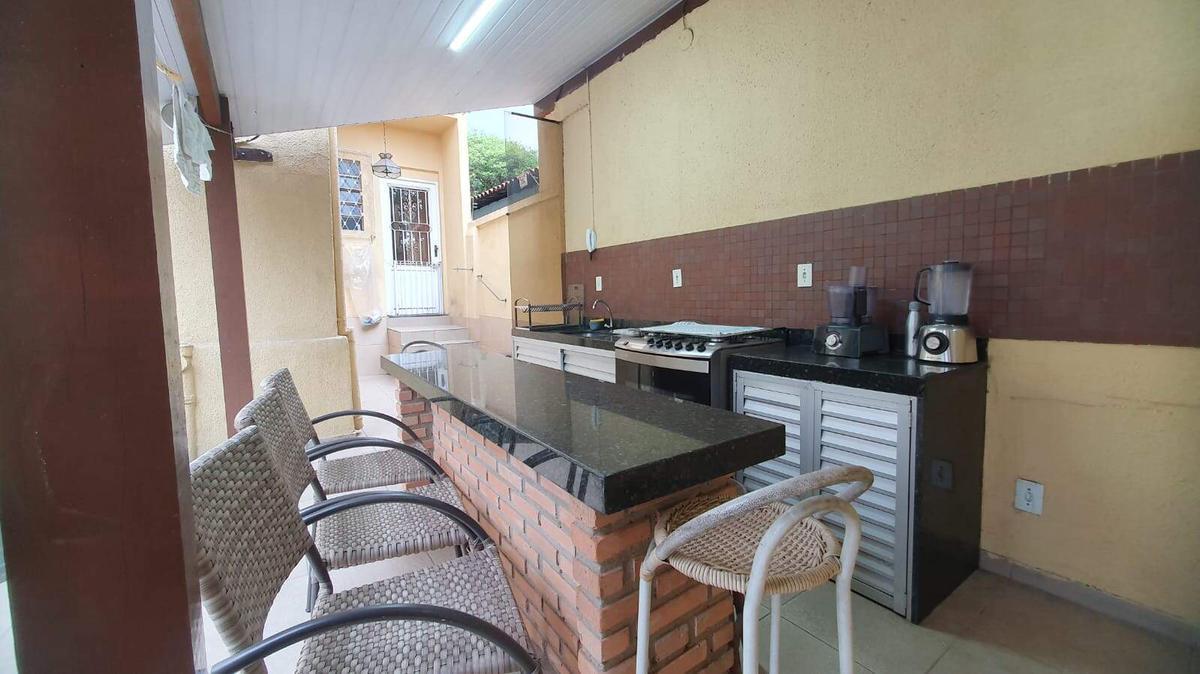 Casa, Carlos Prates, 3 Quartos, 2 Vagas