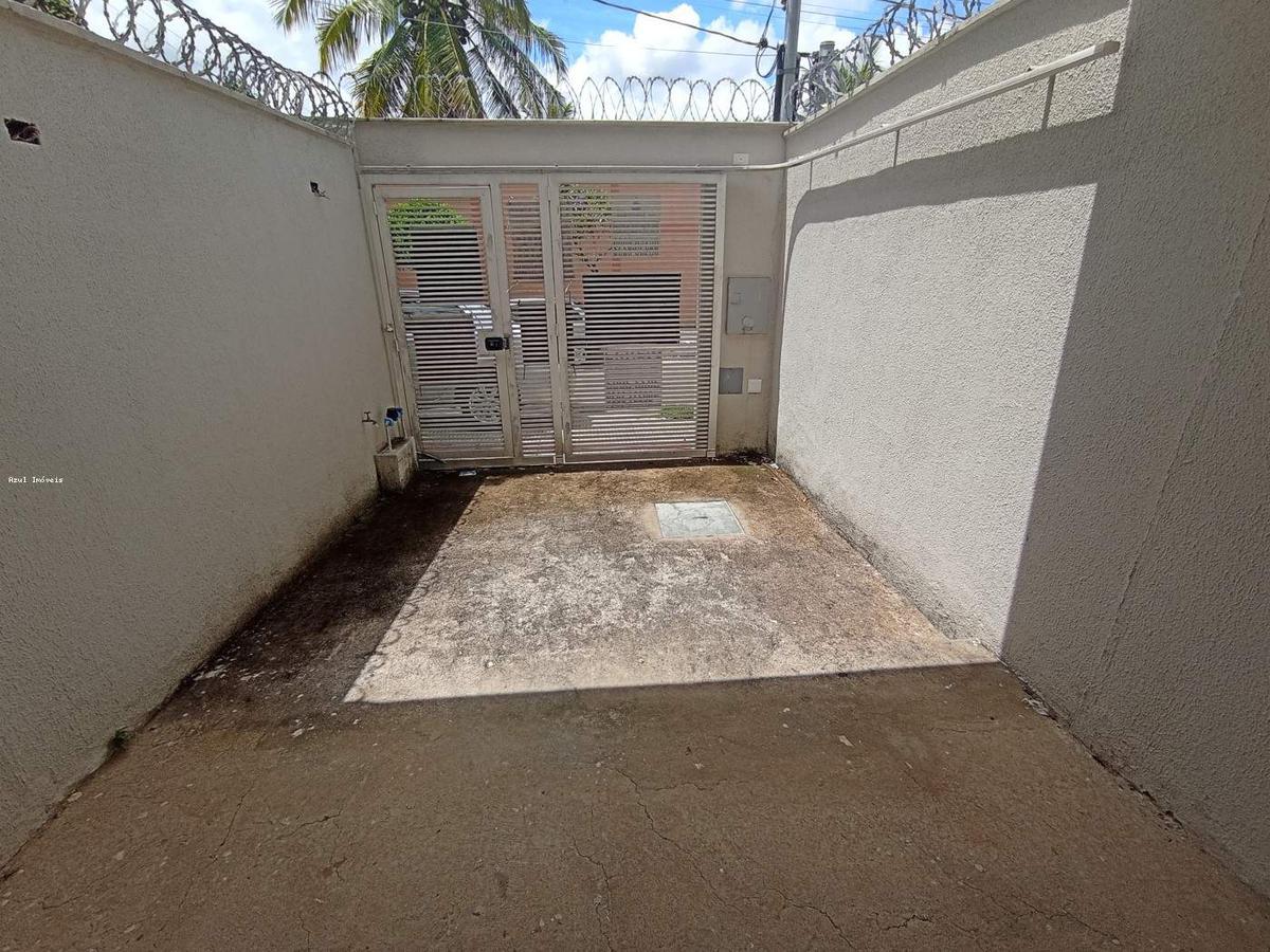 Casa, Planalto, 2 Quartos, 1 Vaga, 2 Suítes