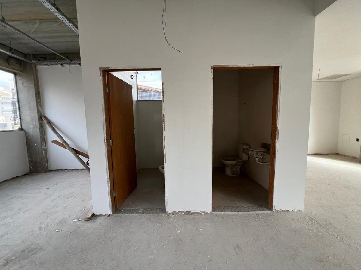 Andar, Castelo, 0 Quarto, 0 Vaga