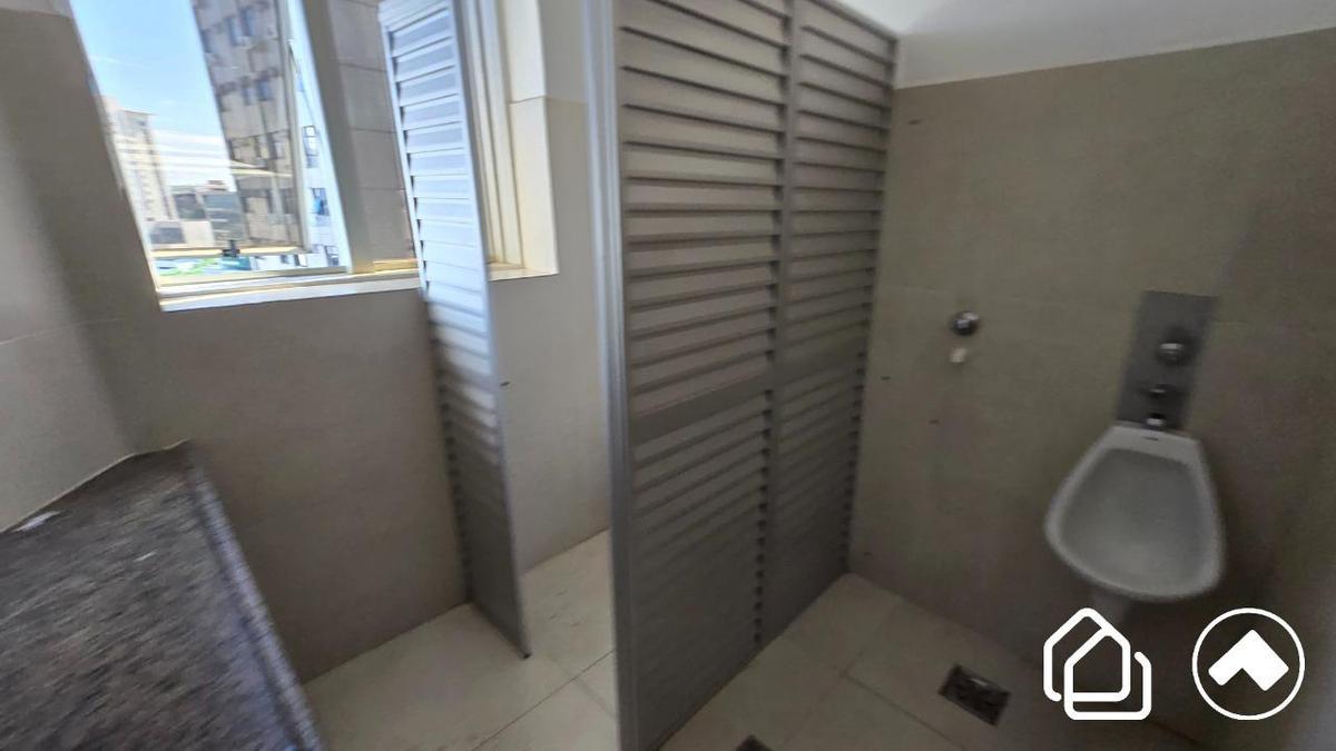 Sala, Estoril, 4 Vagas