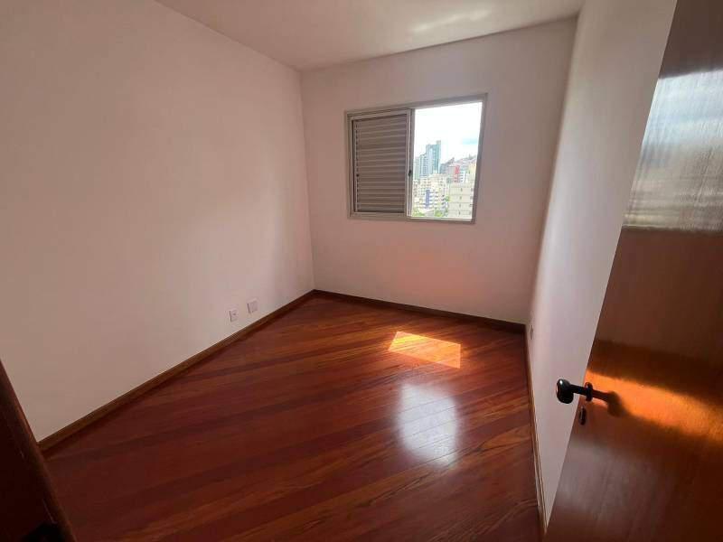 Apartamento, Funcionários, 3 Quartos, 2 Vagas, 1 Suíte