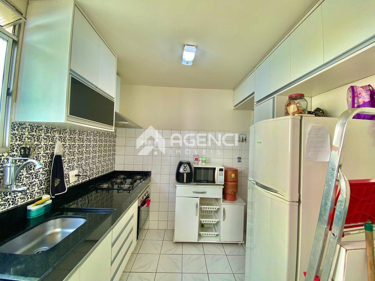 Apartamento, Califórnia, 3 Quartos, 0 Vaga, 0 Suíte