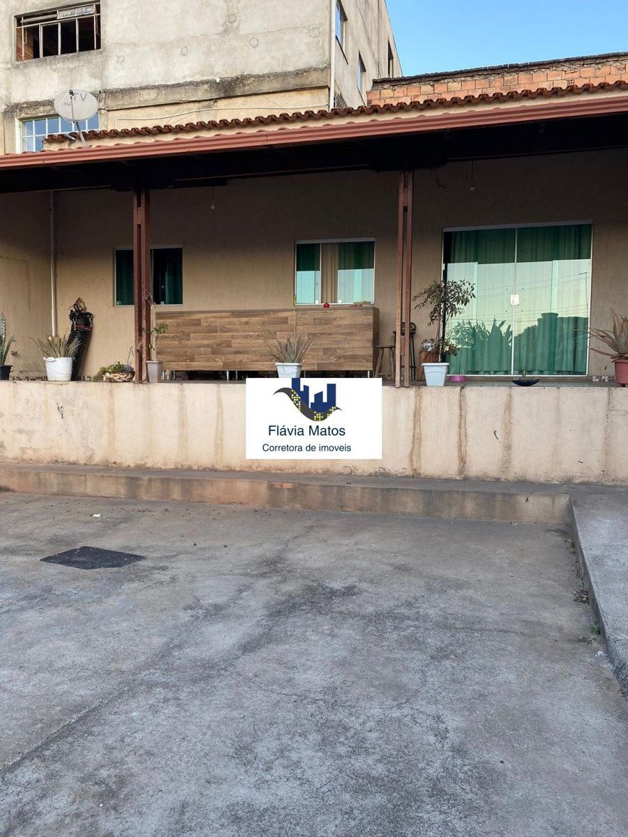 Galpão, São Benedito, 3 Quartos, 5 Vagas