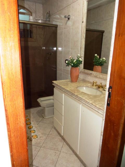 Casa, Barreiro, 4 Quartos, 8 Vagas, 1 Suíte