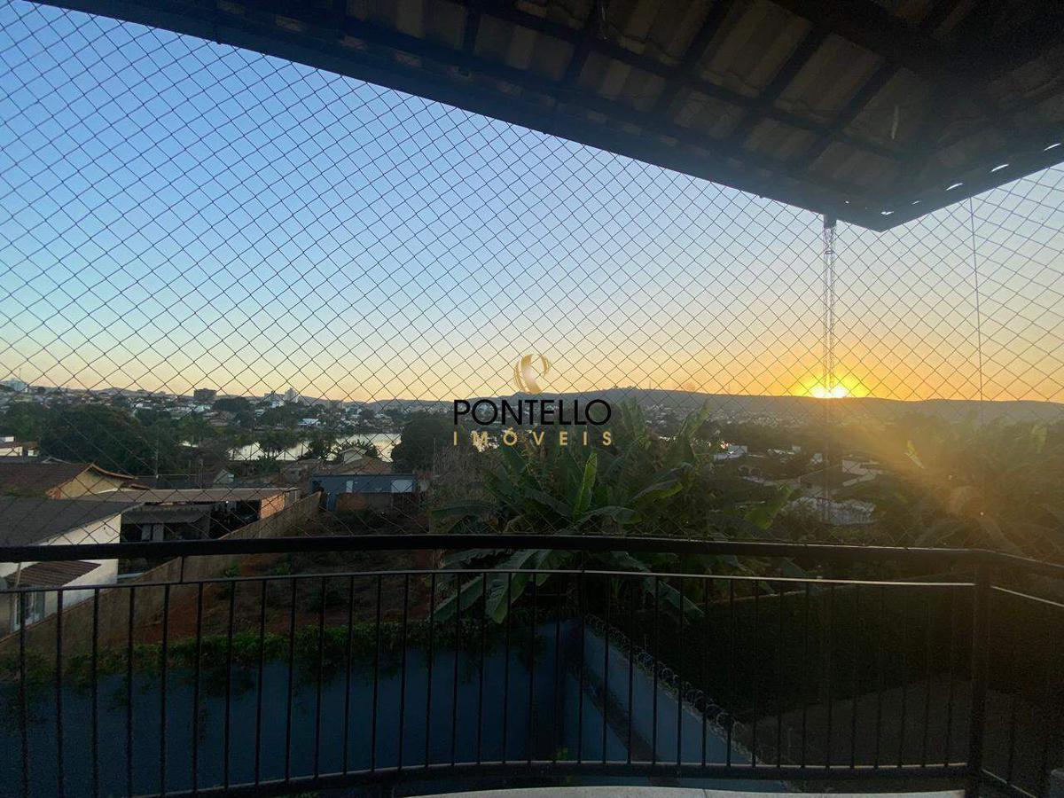 Casa, New York, 3 Quartos, 2 Vagas, 1 Suíte