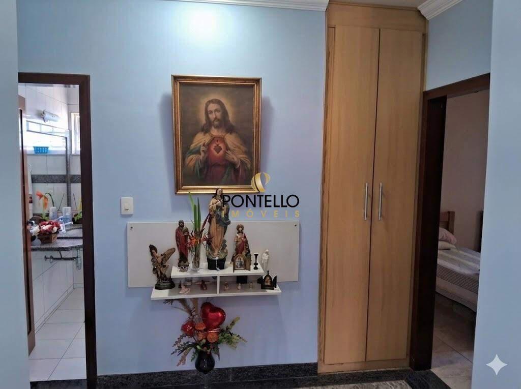 Casa, Esperança, 3 Quartos, 8 Vagas, 1 Suíte
