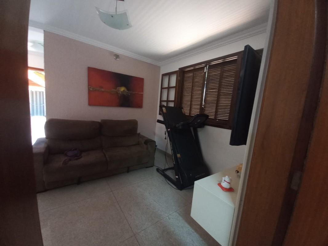 Casa, Caiçaras, 4 Quartos, 6 Vagas, 3 Suítes