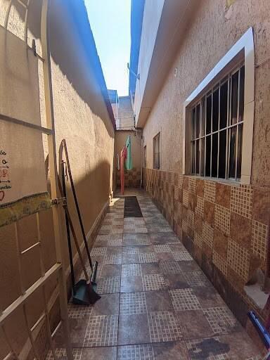 Casa, Surinan, 5 Quartos, 2 Vagas