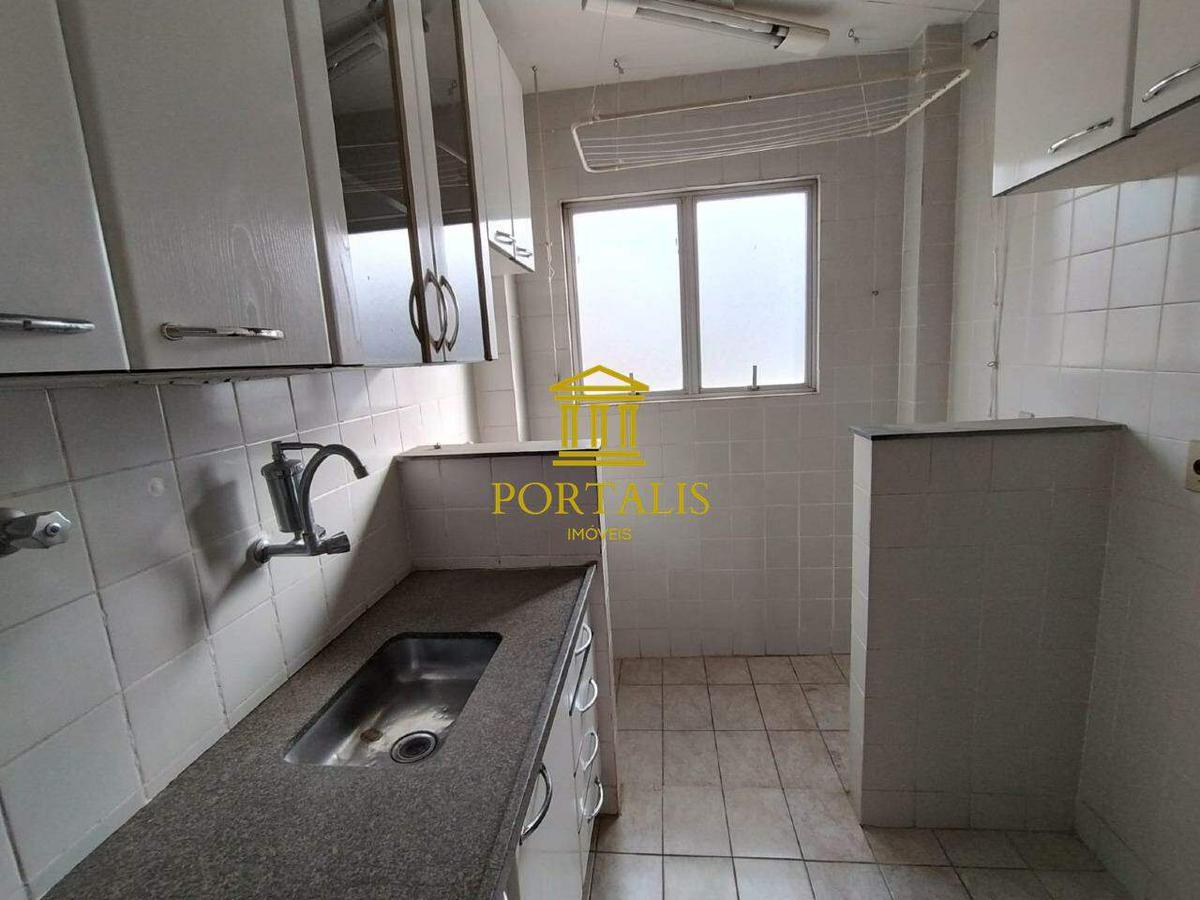 Apartamento, Floresta, 3 Quartos, 1 Vaga, 1 Suíte