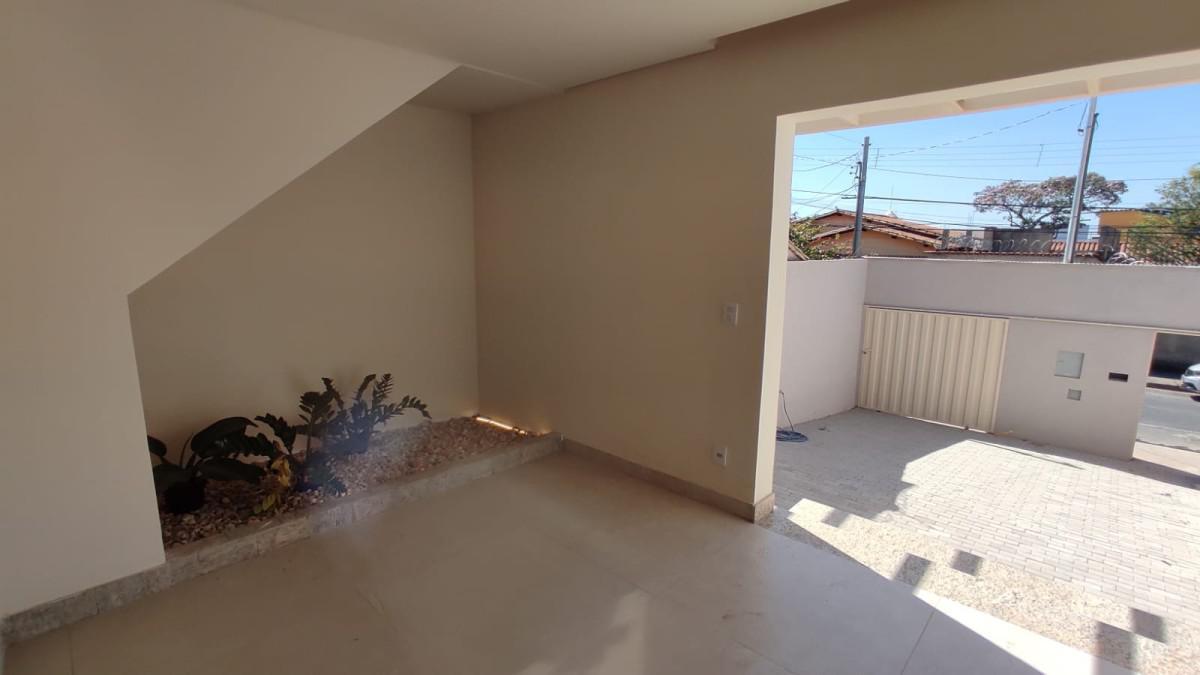 Casa, Santa Rosa, 3 Quartos, 4 Vagas, 1 Suíte