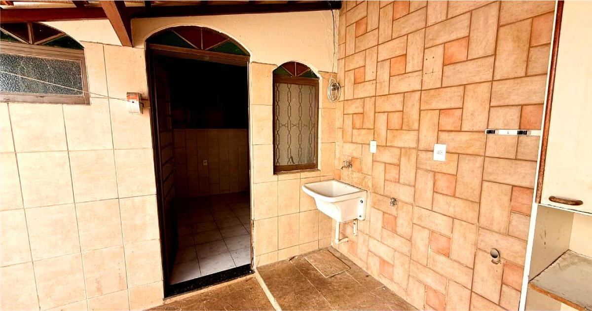 Casa, Alípio de Melo, 3 Quartos, 2 Vagas, 1 Suíte