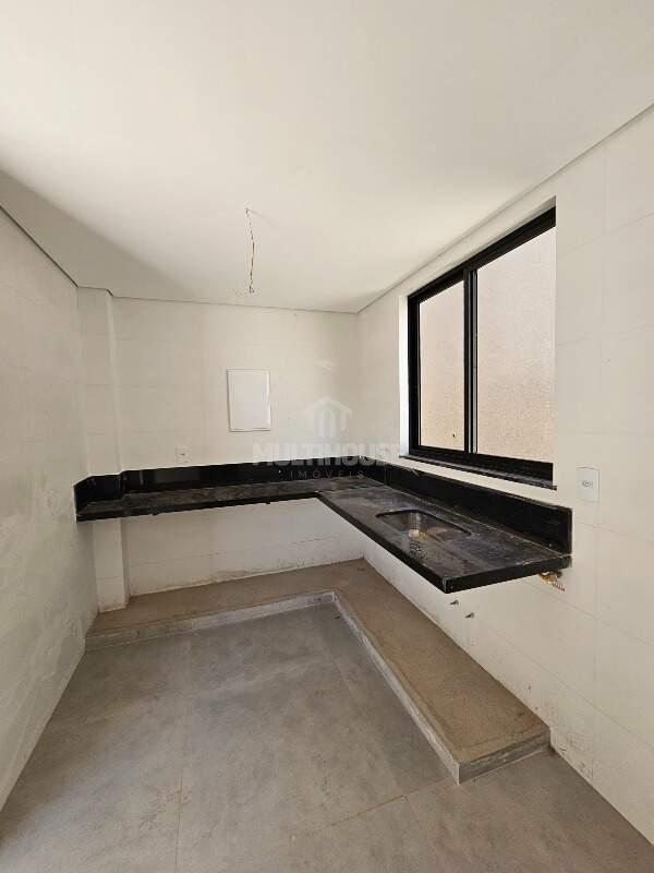 Casa, Pampulha, 4 Quartos, 2 Vagas, 1 Suíte