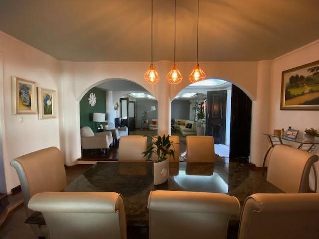 Casa, Santa Amélia, 5 Quartos, 4 Vagas, 3 Suítes