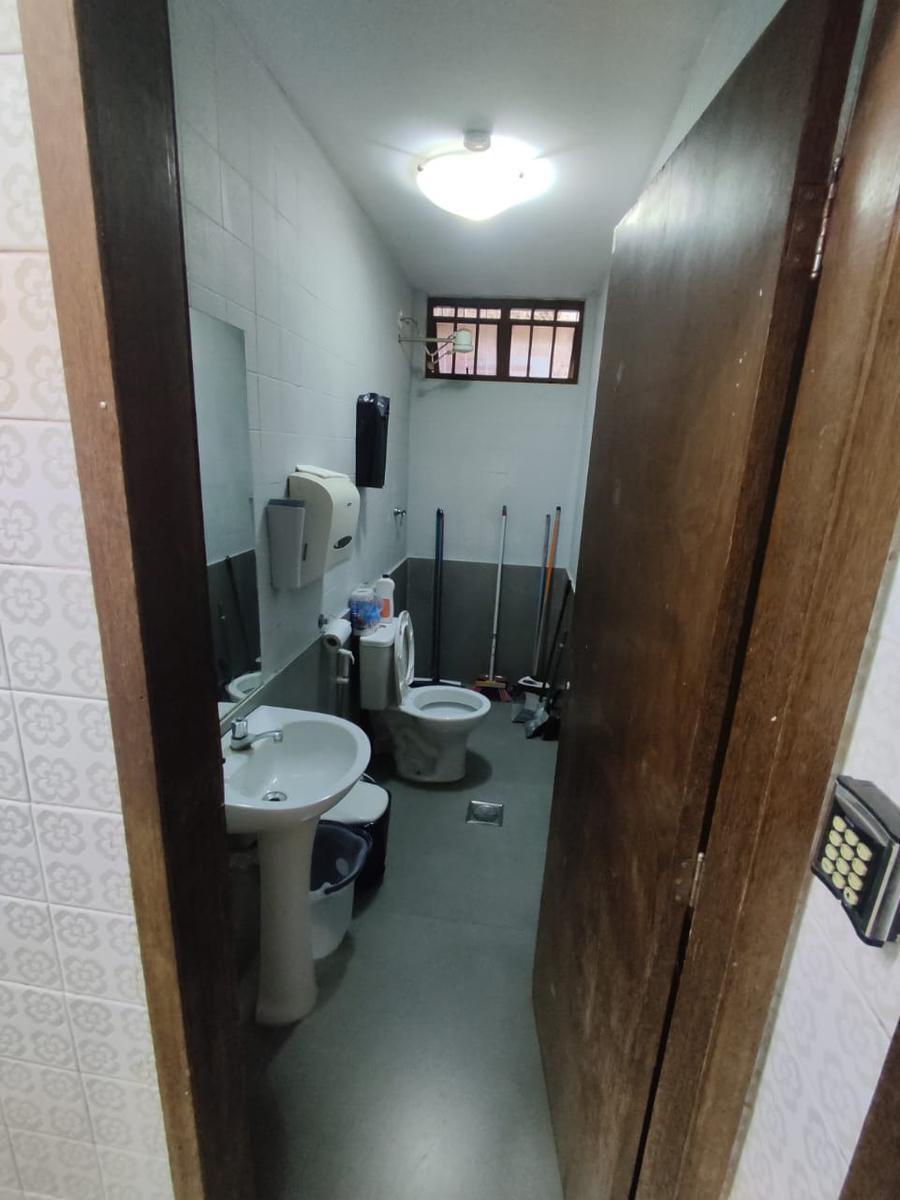 Casa Comercial, Vila Paris, 1 Quarto, 4 Vagas