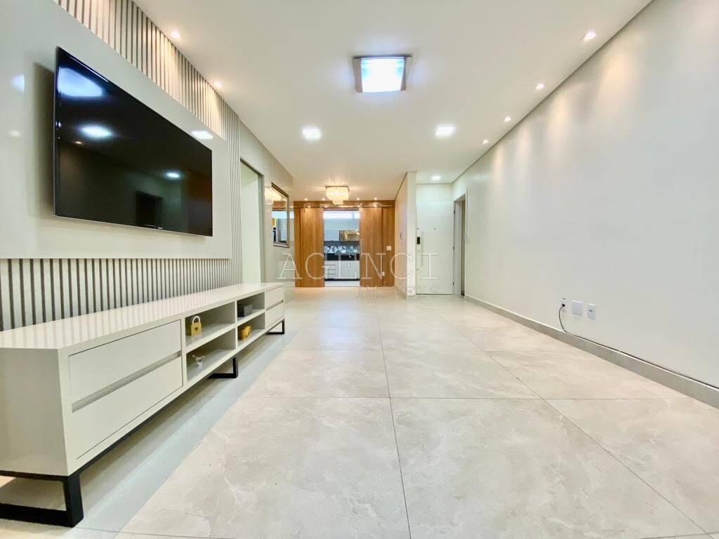 Apartamento, Cabral, 4 Quartos, 0 Vaga, 2 Suítes