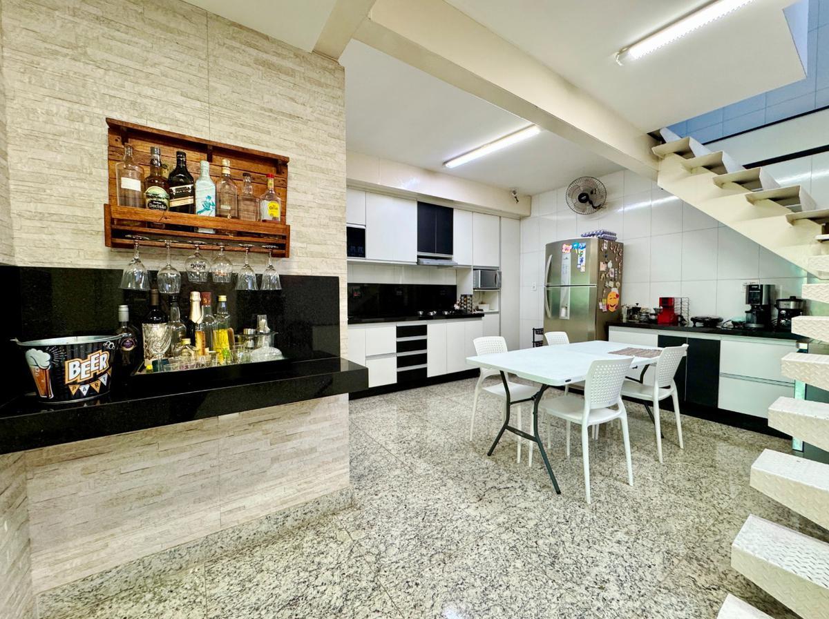 Casa, Ana Lúcia, 3 Quartos, 3 Vagas, 1 Suíte