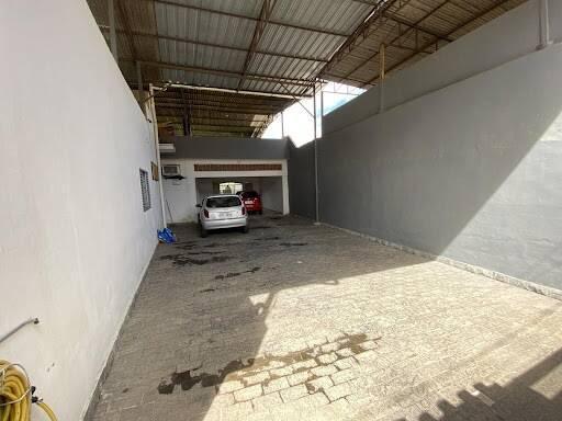 Casa, Caladinho, 4 Quartos, 7 Vagas, 1 Suíte