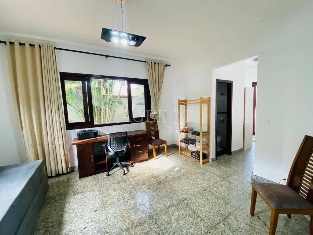 Casa, Bandeirantes (pampulha), 5 Quartos, 0 Vaga, 4 Suítes