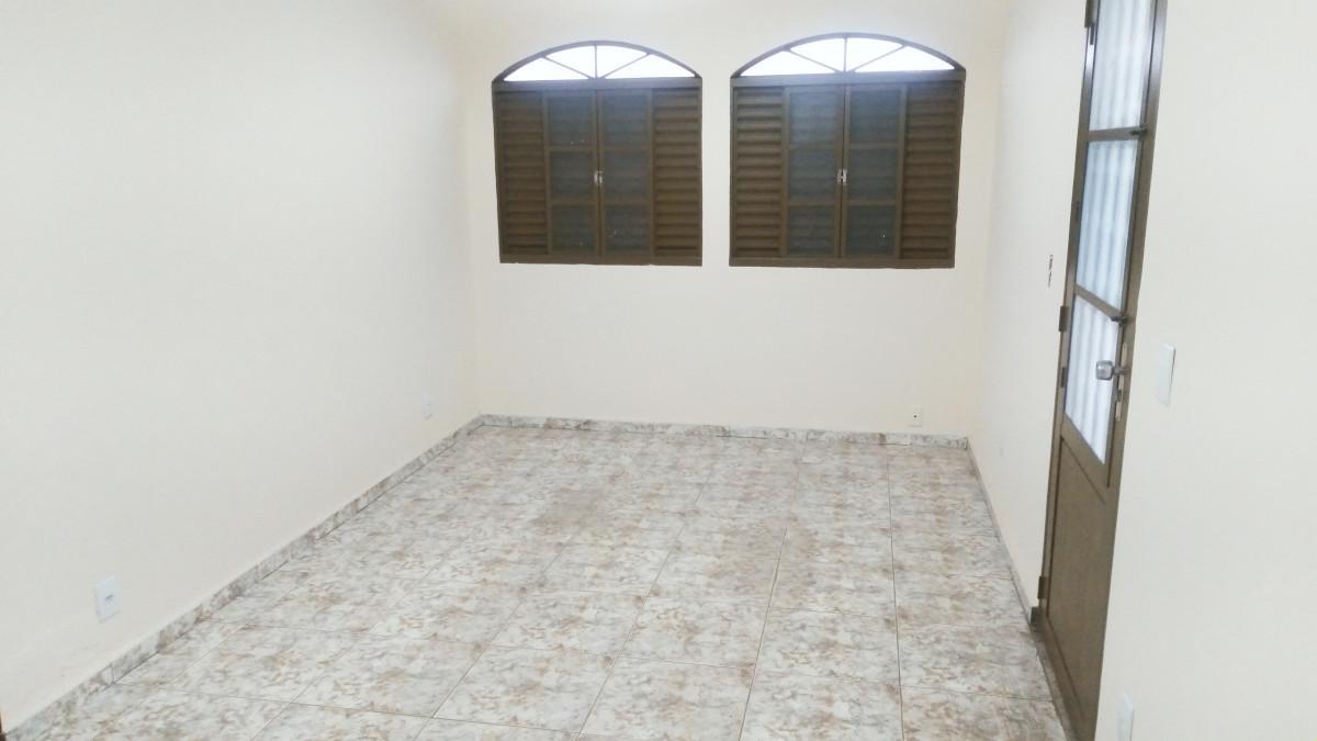 Casa, Alípio de Melo, 4 Quartos, 2 Vagas, 2 Suítes