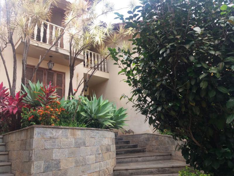 Casa, Jaraguá, 4 Quartos, 6 Vagas, 3 Suítes