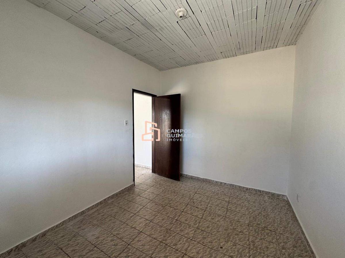 Casa, Jatobá (barreiro), 1 Quarto, 10 Vagas