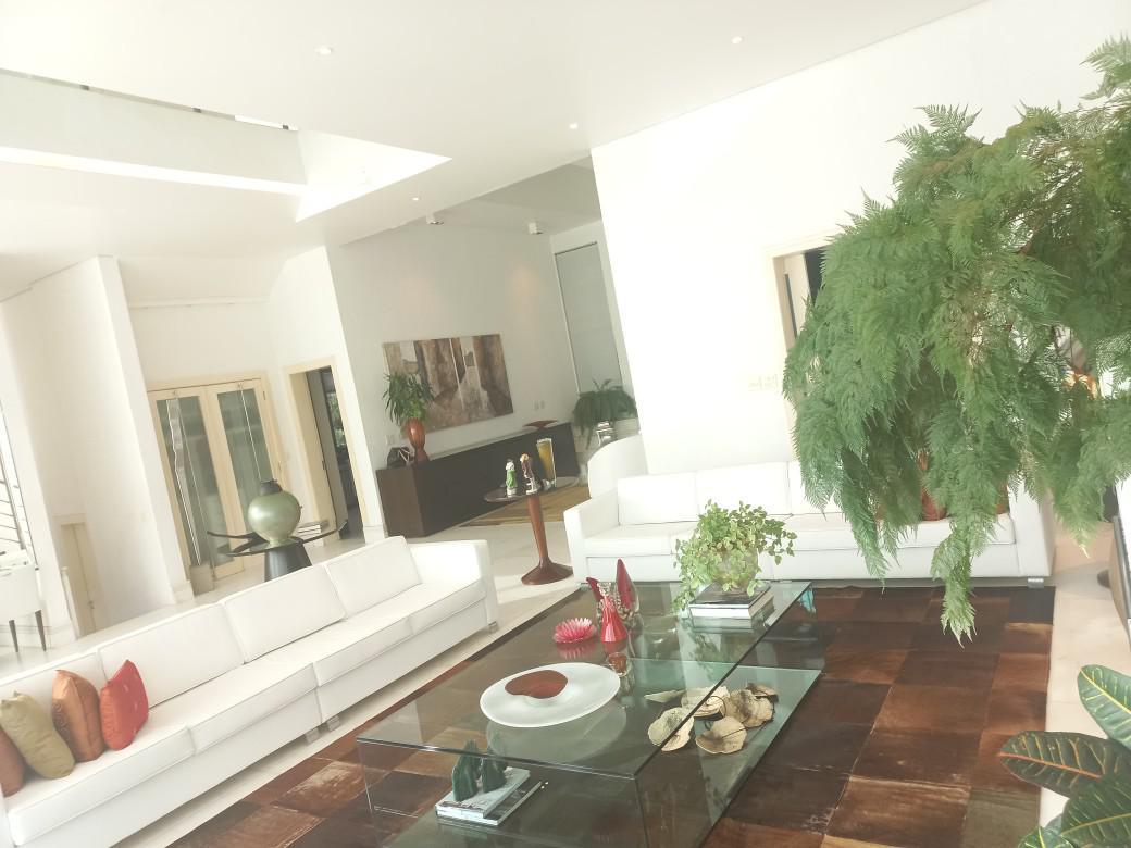 Casa, Estoril, 4 Quartos, 5 Vagas, 4 Suítes