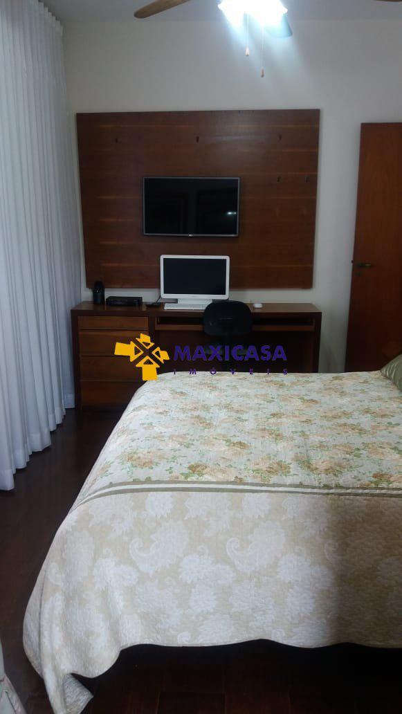 Casa, Caiçaras, 4 Quartos, 3 Vagas, 1 Suíte