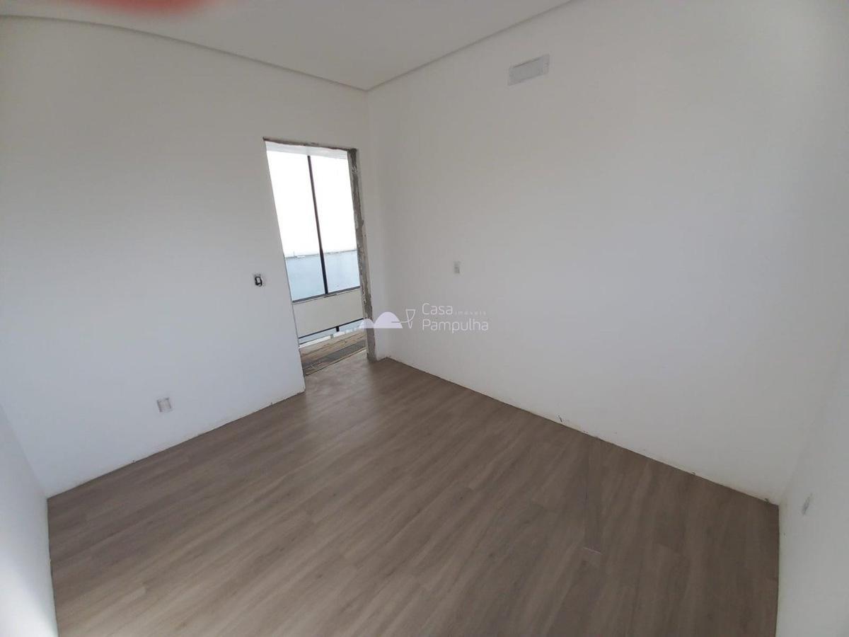Casa, Trevo, 4 Quartos, 3 Vagas, 3 Suítes