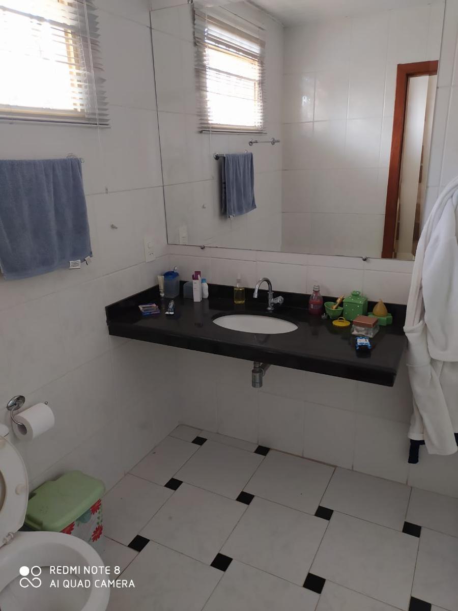 Casa, Vale das Orquídeas, 3 Quartos, 3 Vagas, 2 Suítes