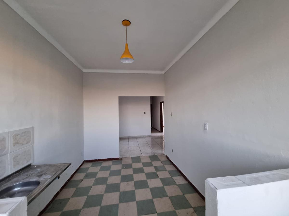 Casa, Lagoinha, 3 Quartos, 0 Vaga, 1 Suíte