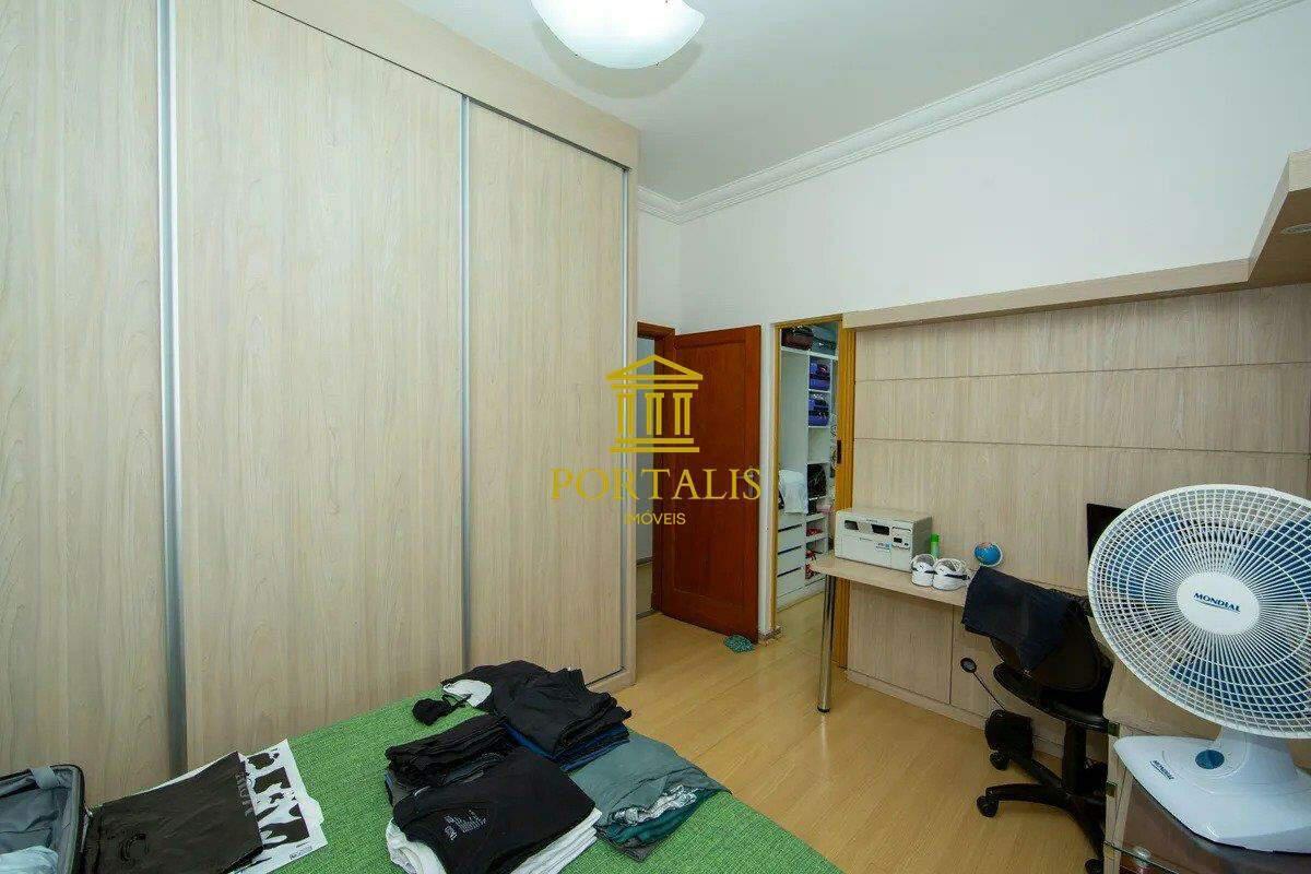 Casa, Prado, 5 Quartos, 6 Vagas, 2 Suítes