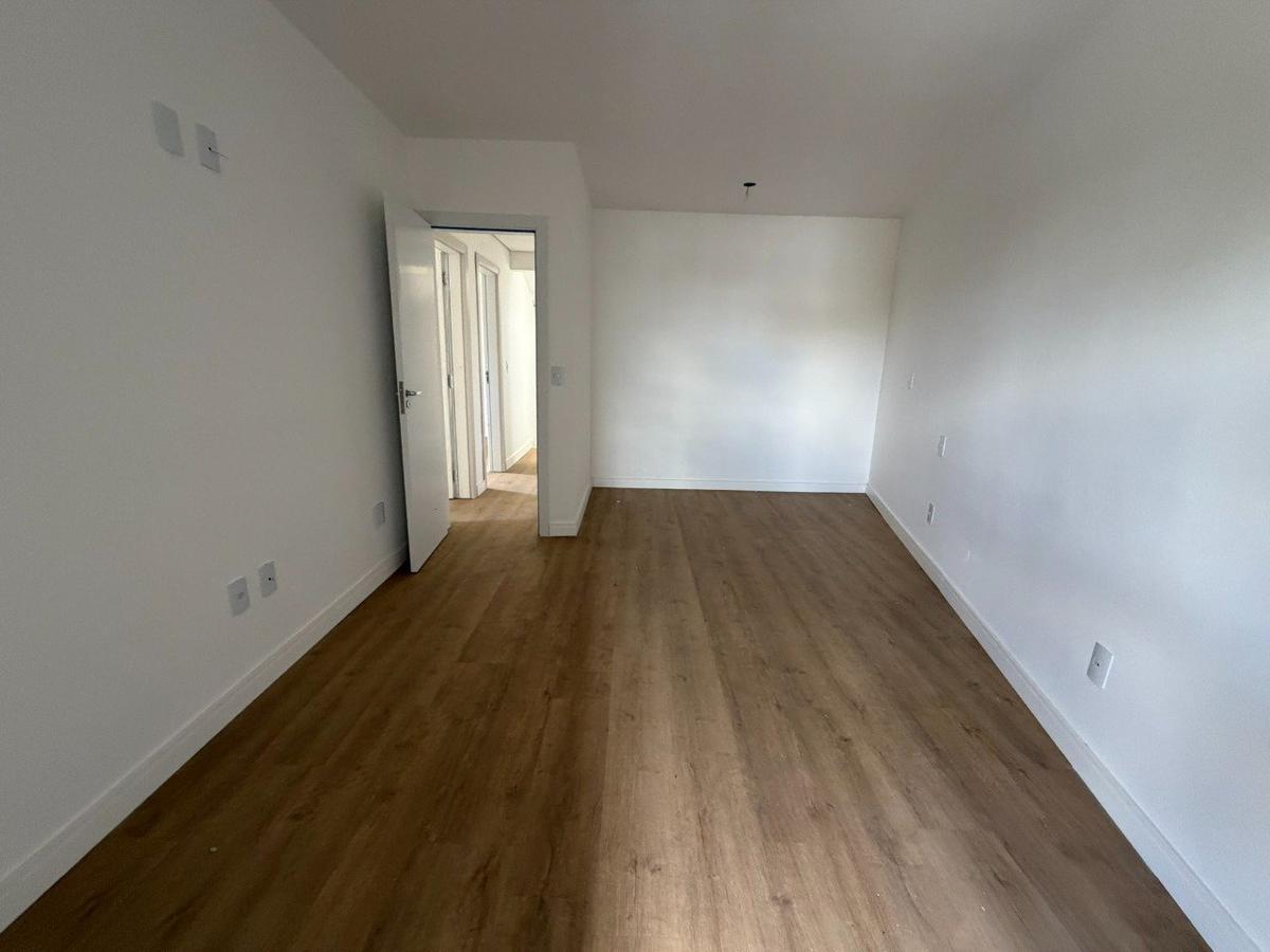 Casa, Planalto, 3 Quartos, 2 Vagas, 1 Suíte