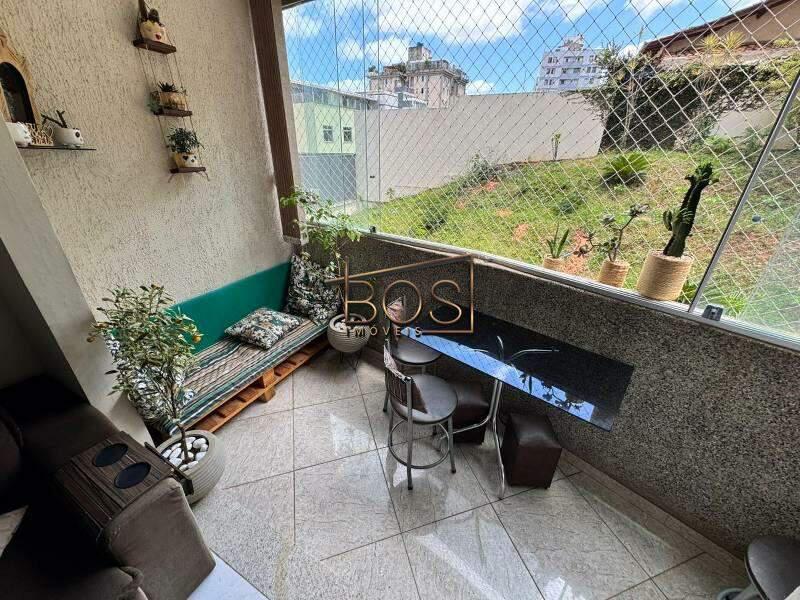 Apartamento, Sagrada Família, 3 Quartos, 1 Vaga