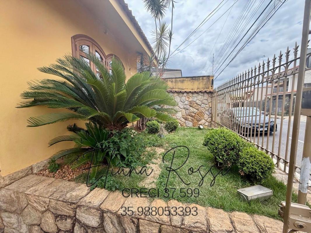 Casa, Vila Pinto, 5 Quartos, 4 Vagas, 2 Suítes