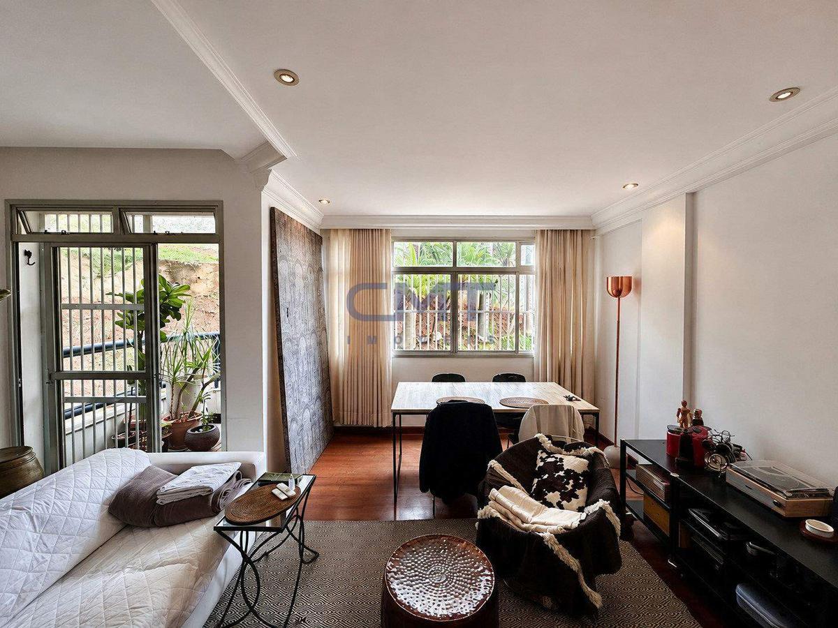 Apartamento, Vila Paris, 2 Quartos, 1 Vaga