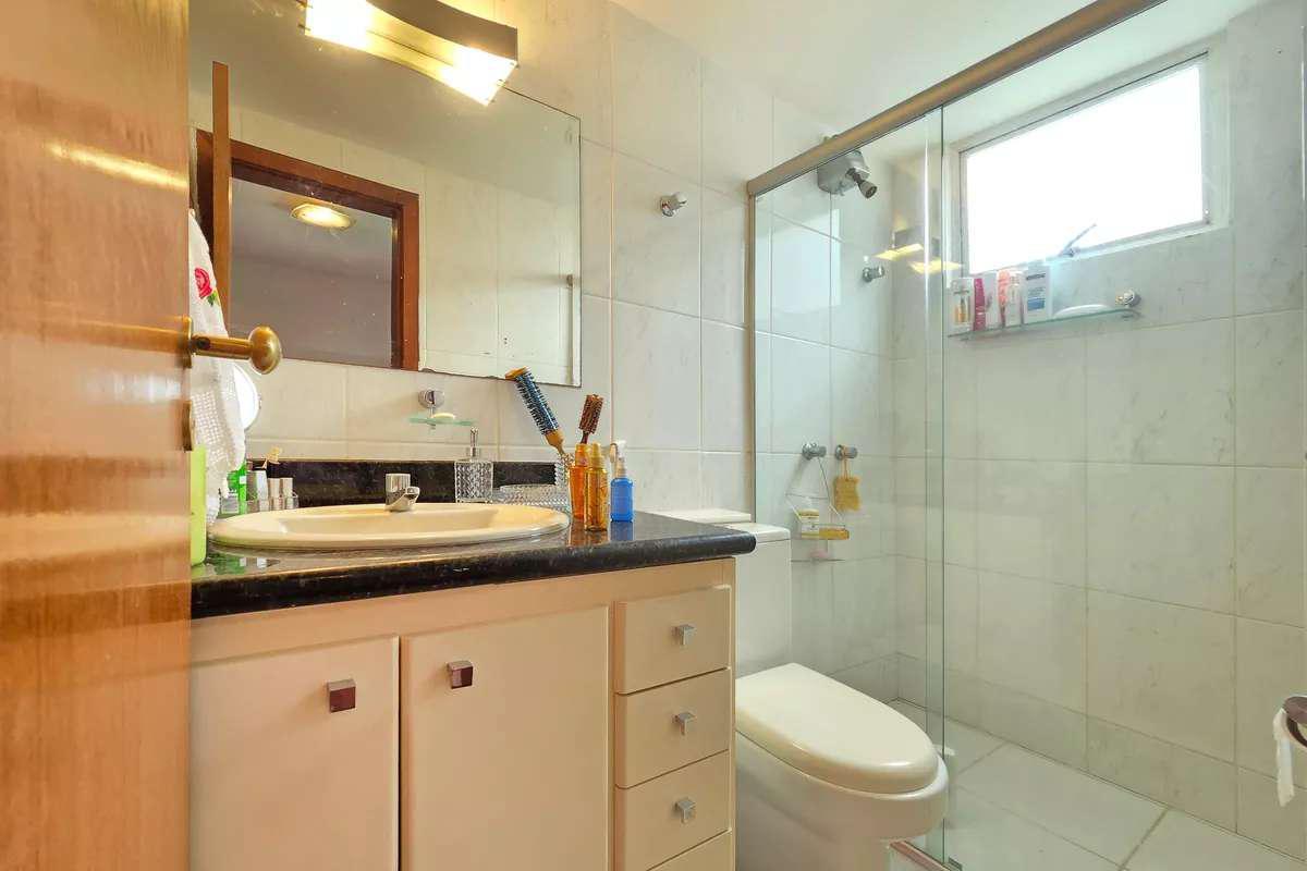Apartamento, Luxemburgo, 4 Quartos, 3 Vagas, 1 Suíte