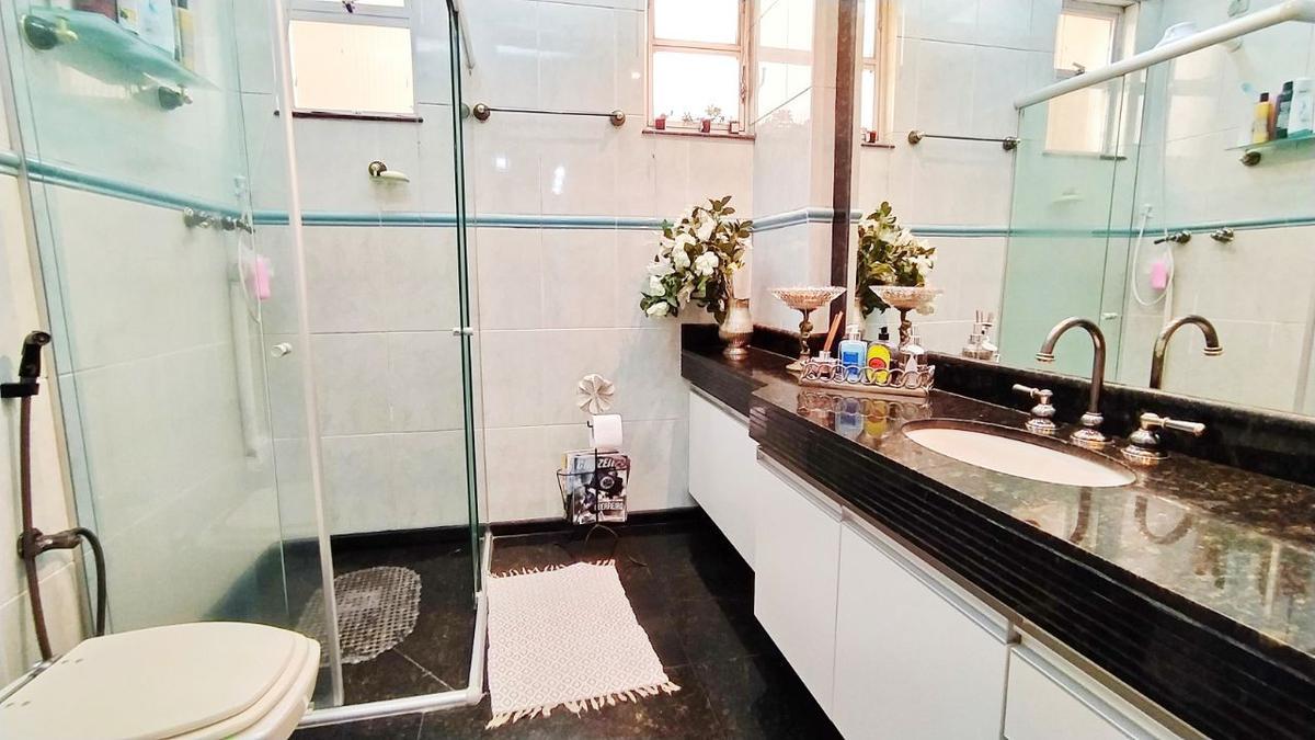 Apartamento, Sion, 4 Quartos, 2 Vagas, 1 Suíte