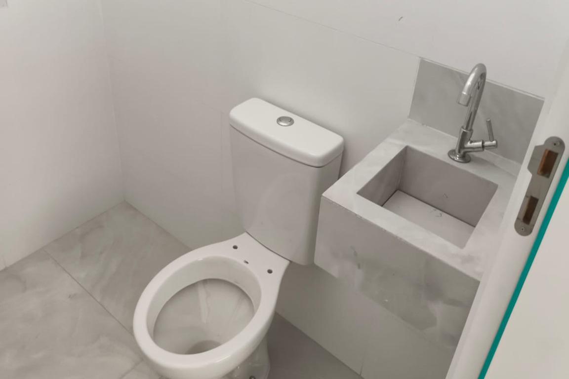 Casa, Planalto, 2 Quartos, 1 Vaga, 2 Suítes