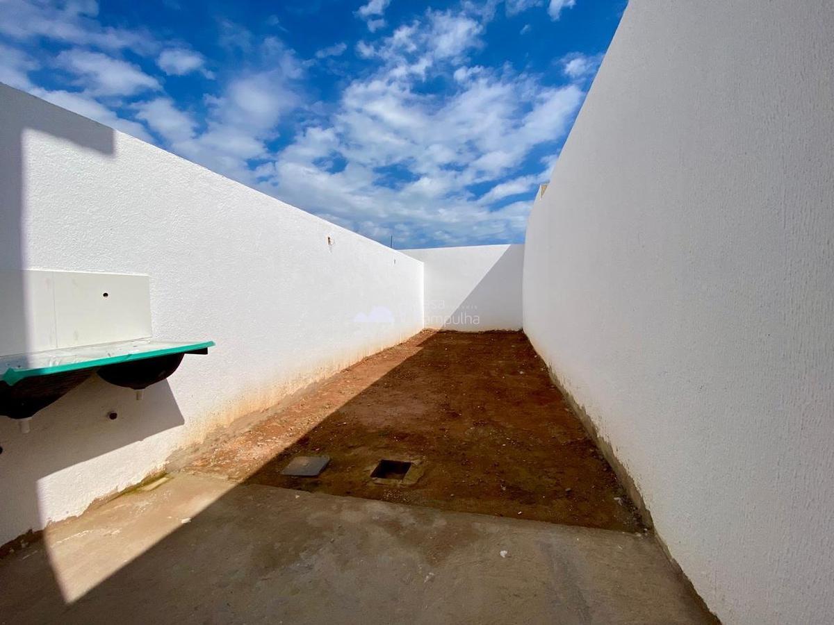 Casa, Jardim dos Comerciários, 2 Quartos, 3 Vagas