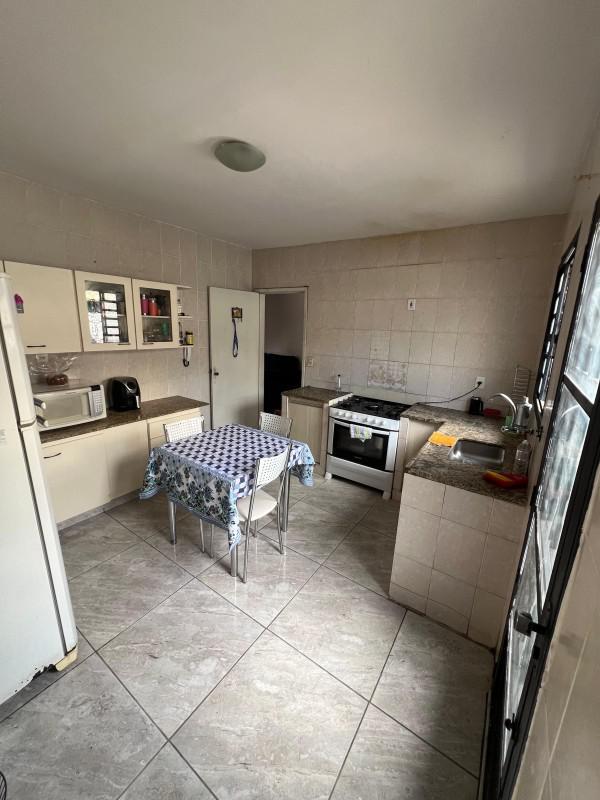 Casa, Conjunto Celso Machado, 3 Quartos, 4 Vagas, 1 Suíte