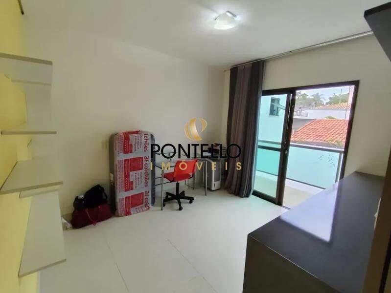 Casa, Trevo, 3 Quartos, 2 Vagas, 1 Suíte