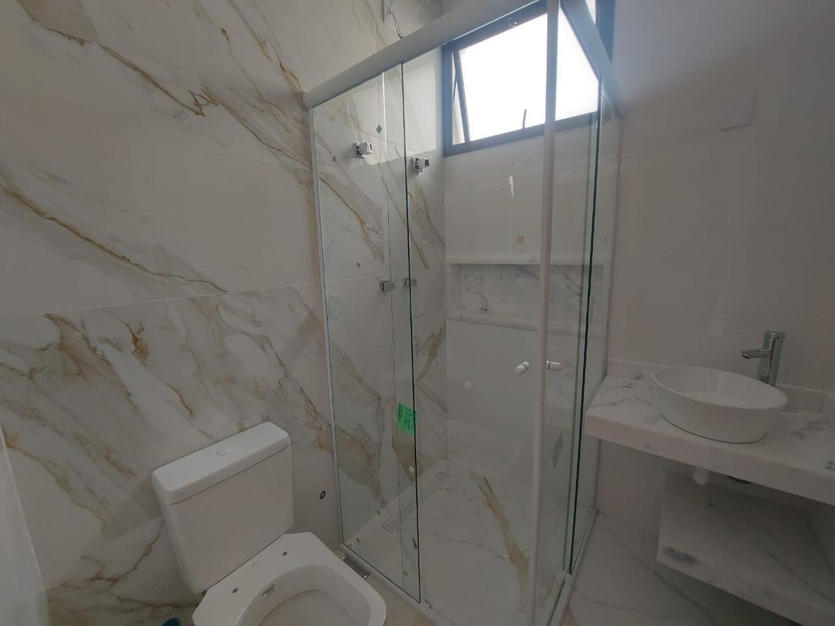 Casa, Santa Rosa, 3 Quartos, 4 Vagas, 3 Suítes