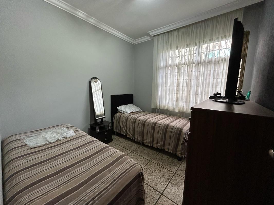 Casa, Itapoã, 4 Quartos, 6 Vagas, 1 Suíte