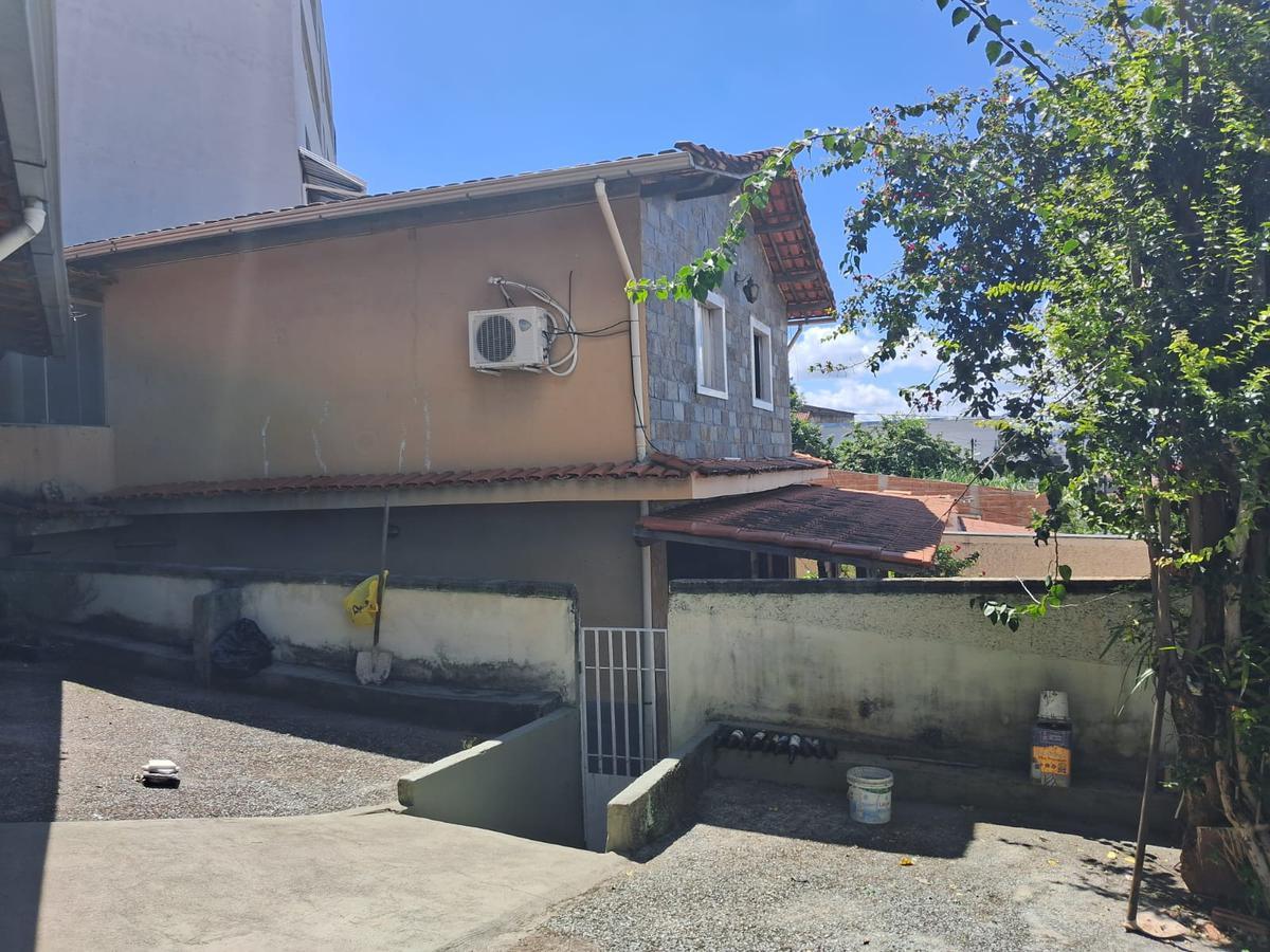 Casa, Santa Cruz, 4 Quartos, 8 Vagas