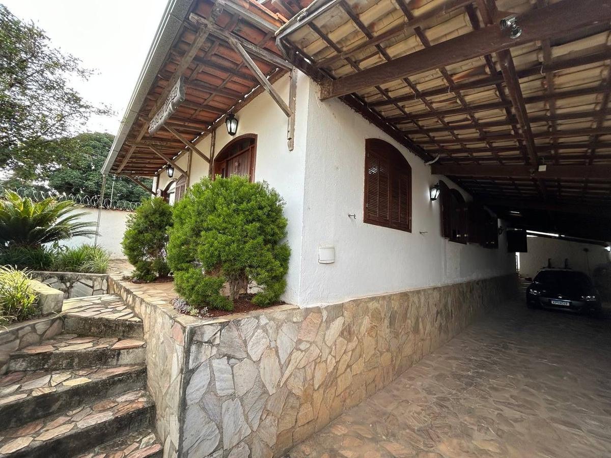 Casa, Centro, 3 Quartos, 3 Vagas, 1 Suíte