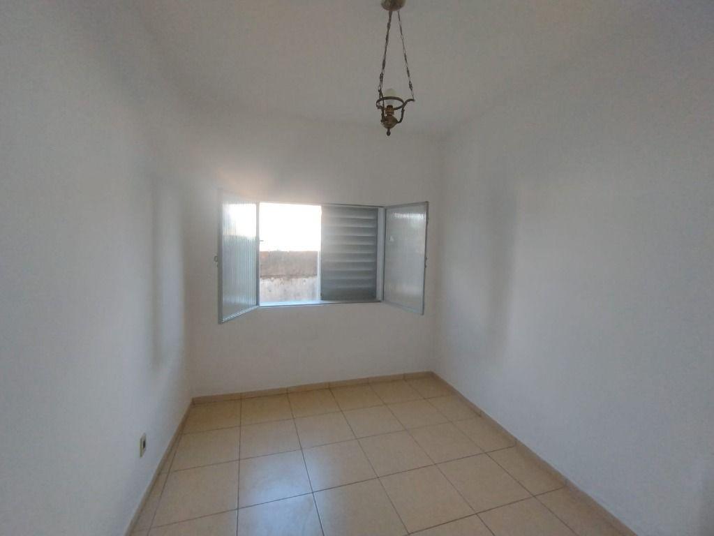 Casa, Centro, 2 Quartos, 0 Vaga