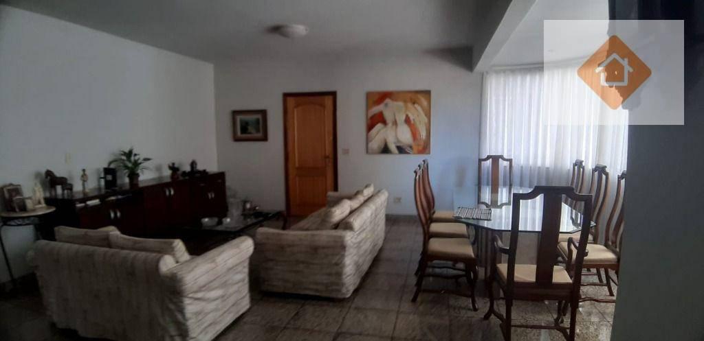 Apartamento, Funcionários, 4 Quartos, 2 Vagas, 1 Suíte