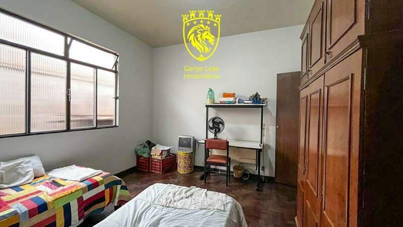 Casa, Santa Terezinha, 4 Quartos, 5 Vagas, 1 Suíte