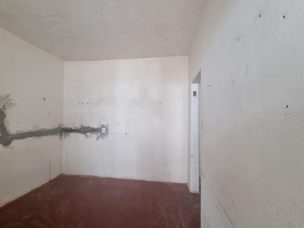 Quitinete, Industrial, 1 Quarto, 0 Vaga