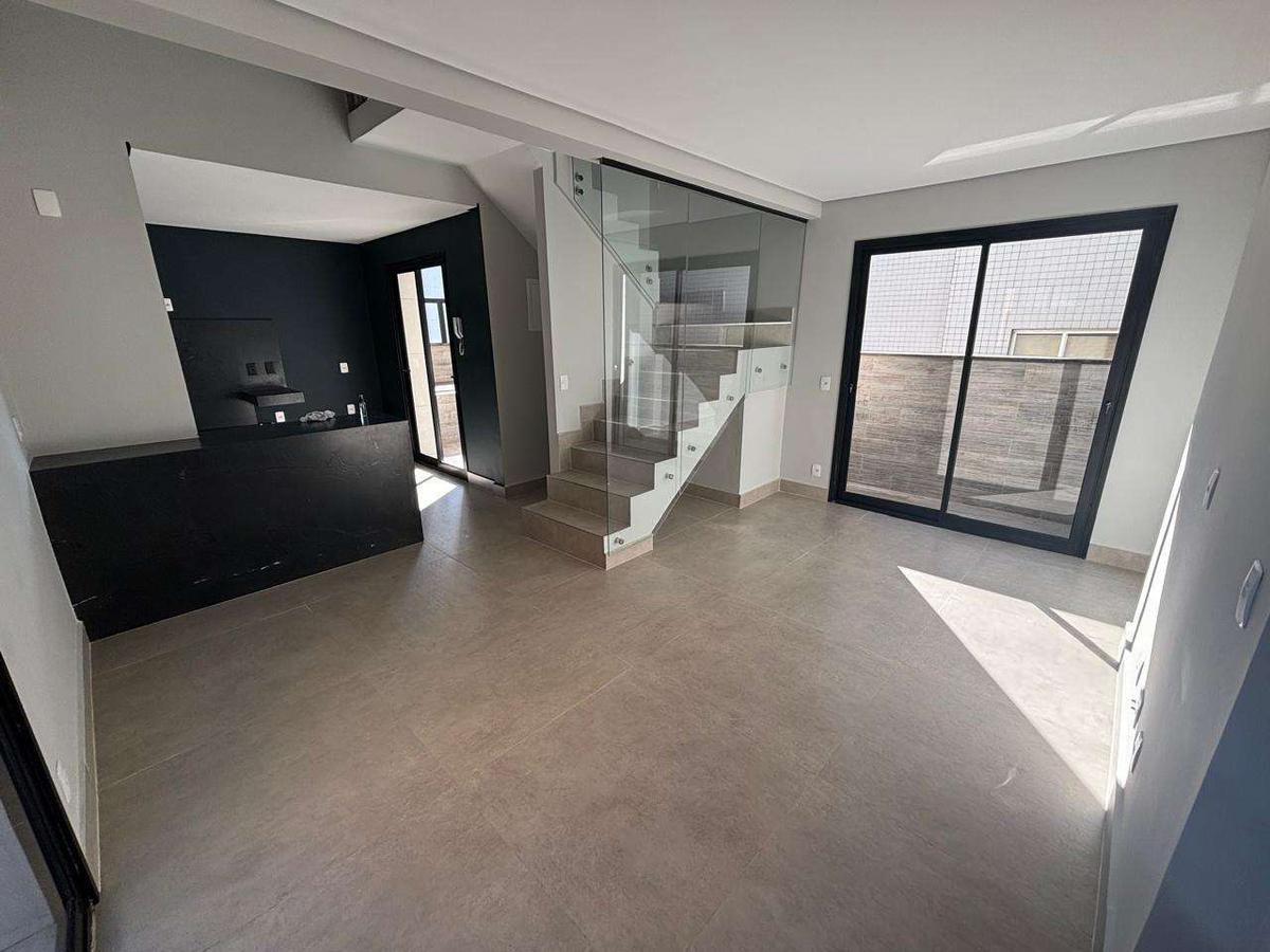 Cobertura, Serra, 2 Quartos, 3 Vagas, 2 Suítes